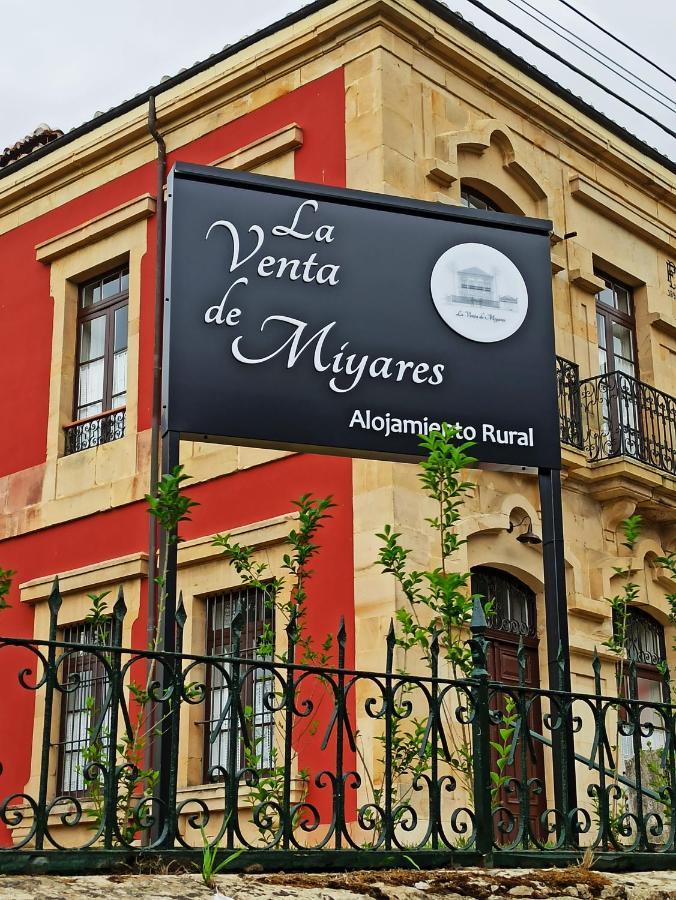 מלון Piloña La Venta De Miyares - Casa De Indianos מראה חיצוני תמונה